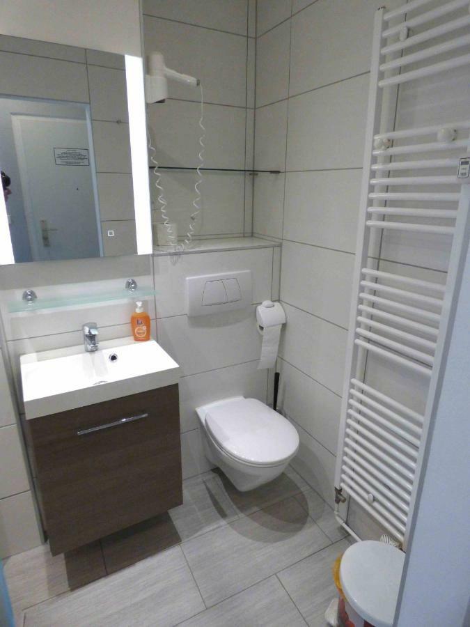 Komfort Ferienwohnungen Zwenkauer See Exterior foto